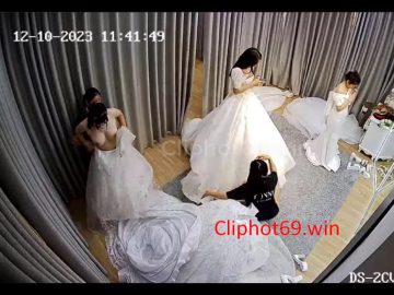 Hack camera phòng thử váy cưới